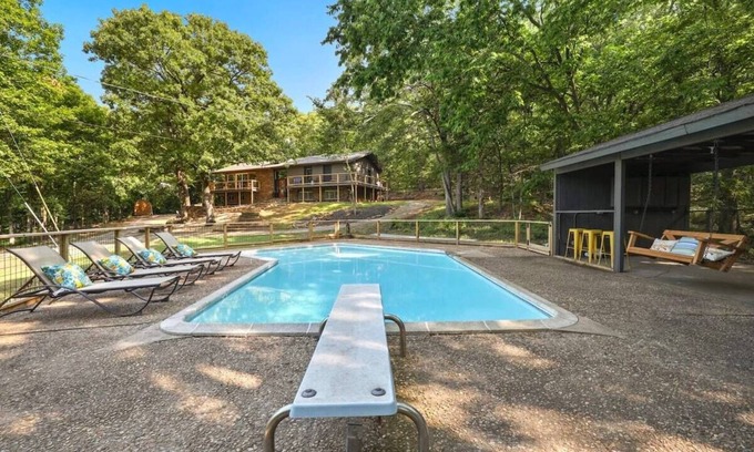 Fayetteville House | Woodland - Downtown - Outdoor oasis - Pool