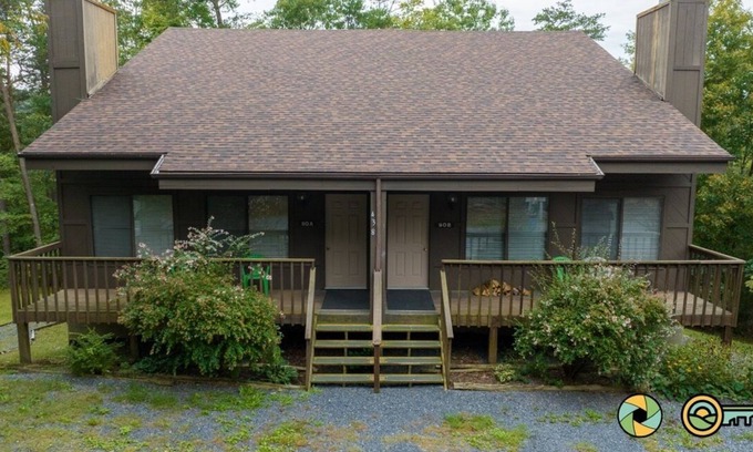 Basye House | Woodland Retreat (#90A) | Quiet area | Minutes to Bryce Resort!
