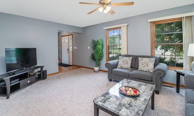 Woodridge House | Woodridge Rental