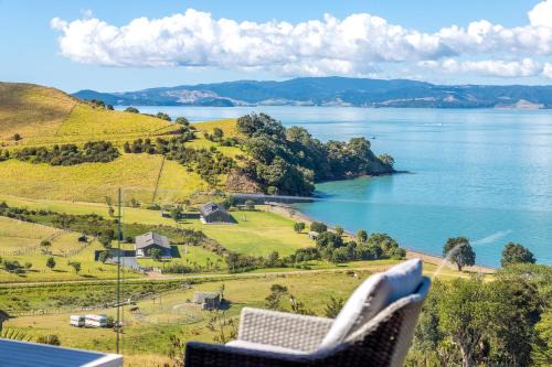 Waiheke Island House | Woodside Bay Cottage, Woodside Bay - Be My Guest Waiheke