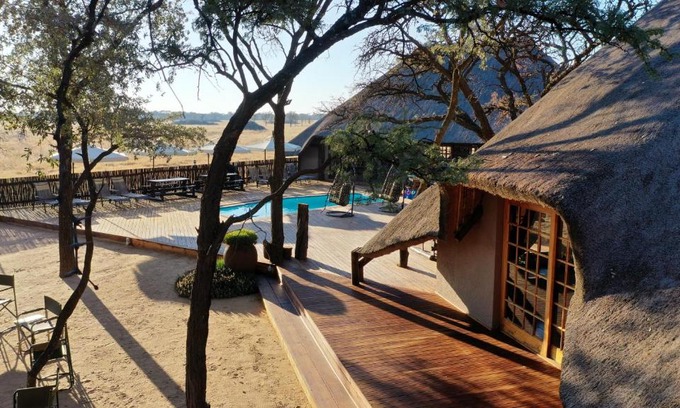 Ratlou Cabin | Woodside Game Lodge