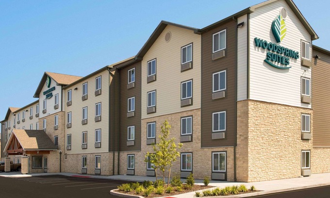 South Plainfield Hotel | WoodSpring Suites South Plainfield