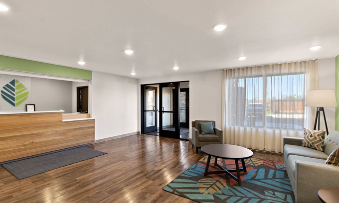 Fort Collins Hotel | WoodSpring Suites Fort Collins