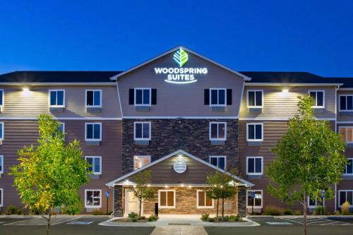 Grand Junction Hotel | WoodSpring Suites Grand Junction
