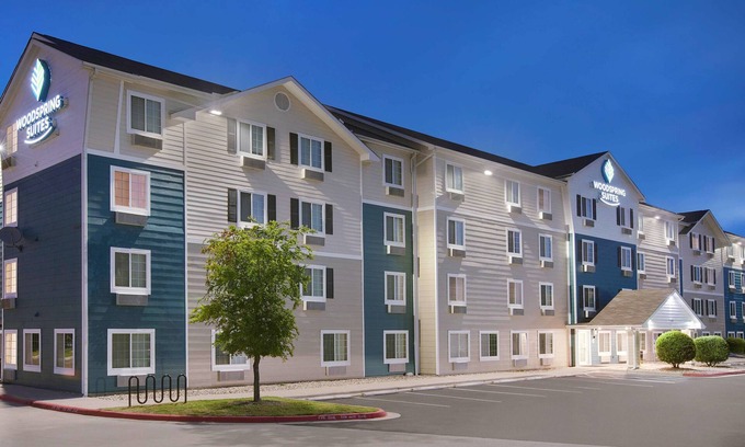 Harlingen Hotel | WoodSpring Suites Harlingen