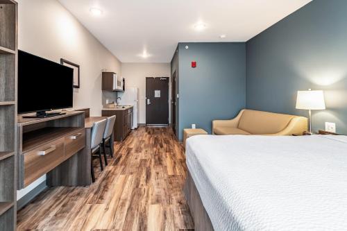 Whitestown Hotel | WoodSpring Suites Indianapolis Zionsville