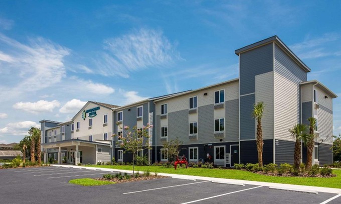 Inverness Hotel | WoodSpring Suites Inverness