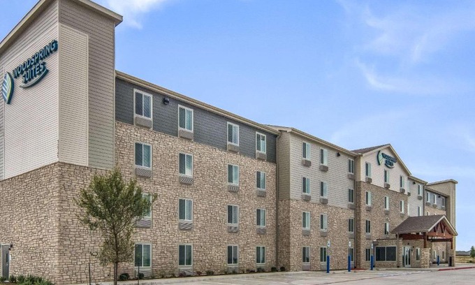 Keller Hotel | WoodSpring Suites North Ft Worth Alliance TX Speedway