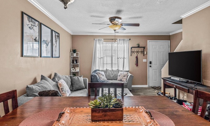 Athens Condo | Woodstone Retreat Condo right next to UGA golf course!