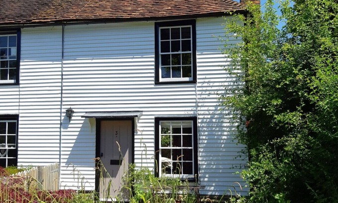 Cranbrook House | Woody - Two Bedroom House, Sleeps 3