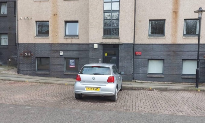 Central Aberdeen Apartment | Work and Play Union square view City Centre Apt