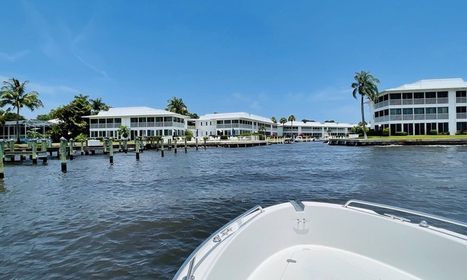 Palm City Condo | Work Remotely-Pet Friendly-Canal Front-End Unit