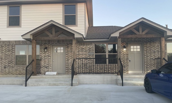 Lakeview  Jefferson County Apartment | Working man’s haven, right off golf course.