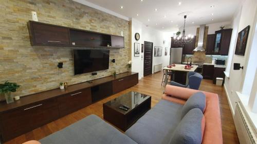 Dorcol Apartment | World Traveler