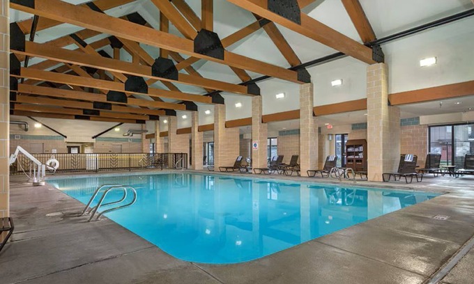 West Yellowstone Resort | Worldmark West Yellowstone Resort close to West Gate. Available 2-9 July 26.
