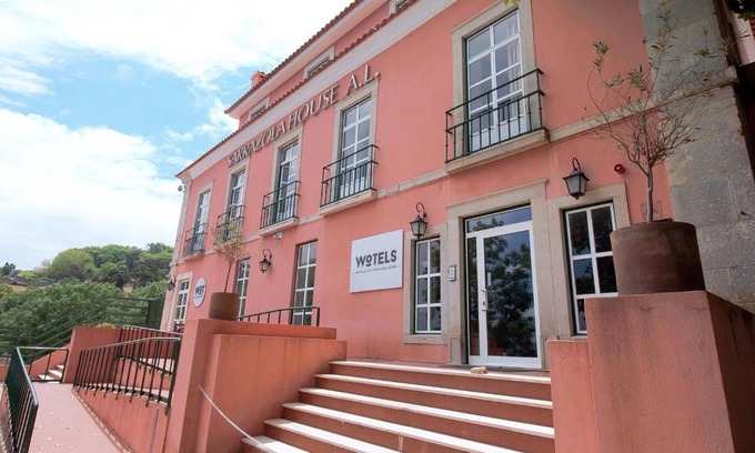 Almocageme Hotel | WOT Sintra Sarrazola