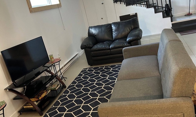 Chateauguay Apartment | Wow! Condo With Charging Station! With Garden!