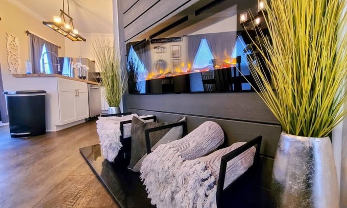 Vine House | Wow! - Downtown Kalamazoo - 3rd Floor Arcade!