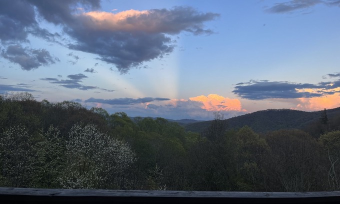 Seven Devils Condo | Wow Views! Right in the middle of everything! Otter Falls & Hawks Nest next door