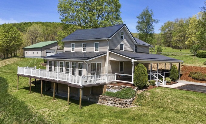 Schellsburg Other | Wrap-A-Round Farmhouse :Peaceful Mountain Retreat