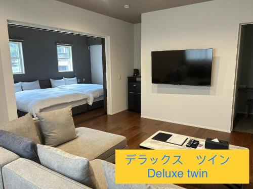 Tsumuura Villa | Wright Style ANNEX
