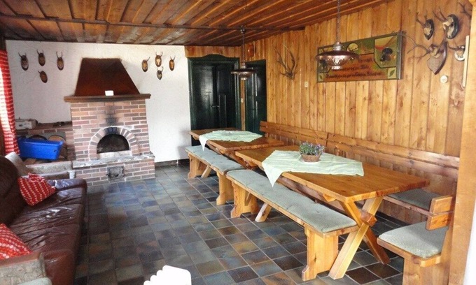 Tirschenreuth Apartment | Wunderschöne Unterkunft in Alleinlage am Angelweiher