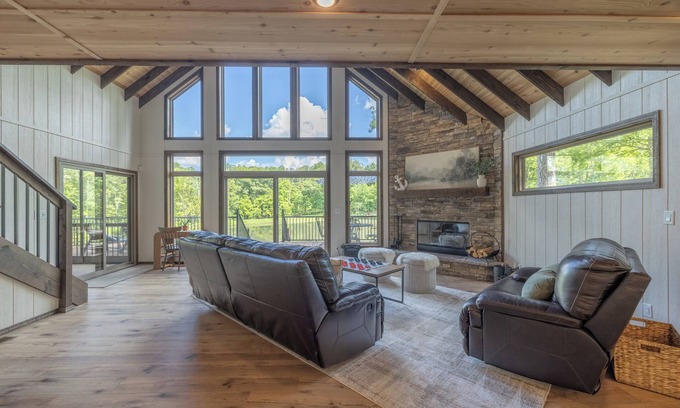 Wright City Ski Chalet | Wundersee Point by Innsbrook Vacations!