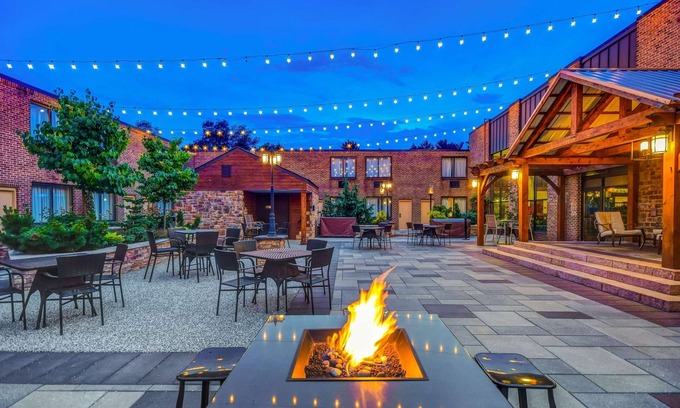 Shiloh Hotel | Wyndham Garden York