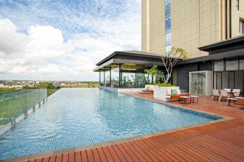 Palembang Hotel | Wyndham Opi Hotel Palembang
