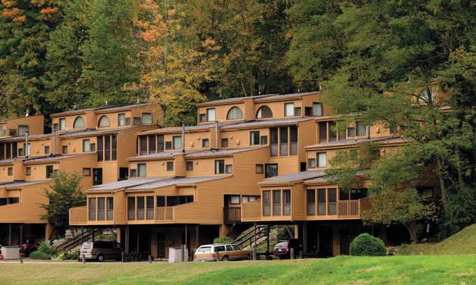 Shawnee On Delaware Condo | Wyndham Shawnee Village | 2BR/2BA Balc Queen Suite