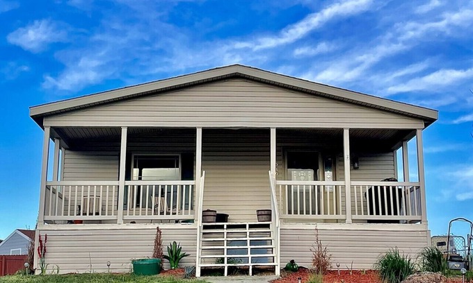 Wright House | Wyoming Prairie Place