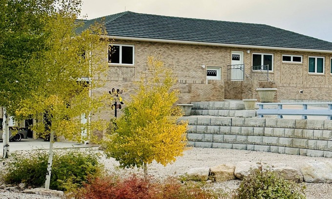 Casper House | Wyoming views - Spacious Home on beautiful gated grounds