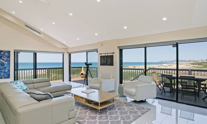 The Entrance North House | Wyuna Dunes Executive Beach House
