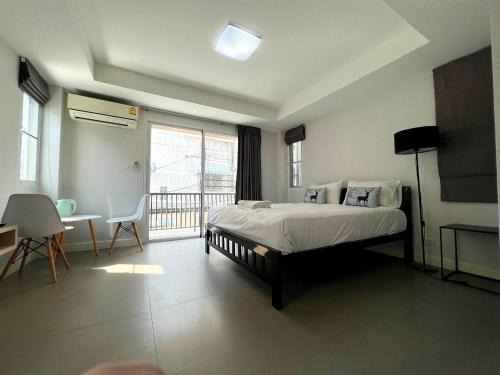 Wang Burapha Phirom Apartment | X Mitr Inn The Grand Palace - Mrt Samyot Station มิตร อินน์ พระบรมมหาราชวัง
