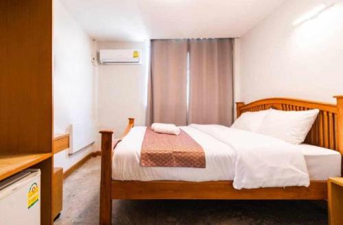 Chana Songkhram Apartment | X GO INN Khaosan Bangkok - โกอินน์ ถนนข้าวสาร