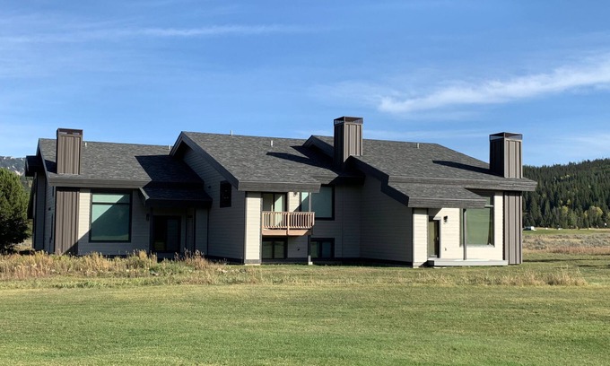 Big Sky Meadow Village Condo | XC Ski Out The Door - Family Gatherings