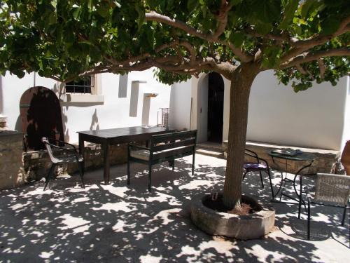 Sitia House | xenios Z rustic rural cottage