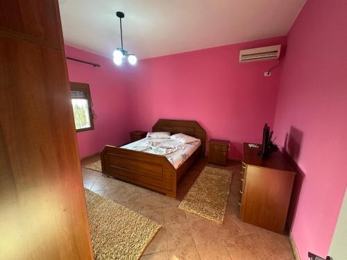Kruje Apartment | Xhiu guest house