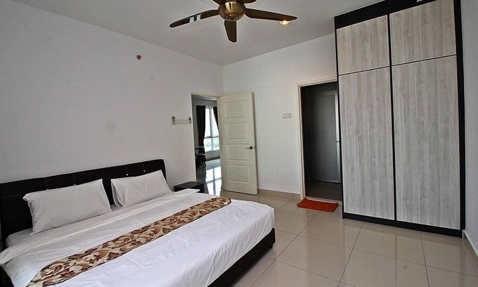 Downtown George Town Apartment | XI) New 2 Rooms Suite In George Town
