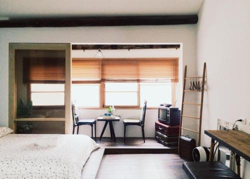 West Central District House | XiaoBei Home (Entire house for rent)