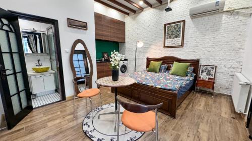 Jing'an Apartment | xihe