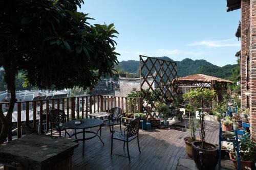 Fenghuang House | Xinsu Courtyard View GuestHouse