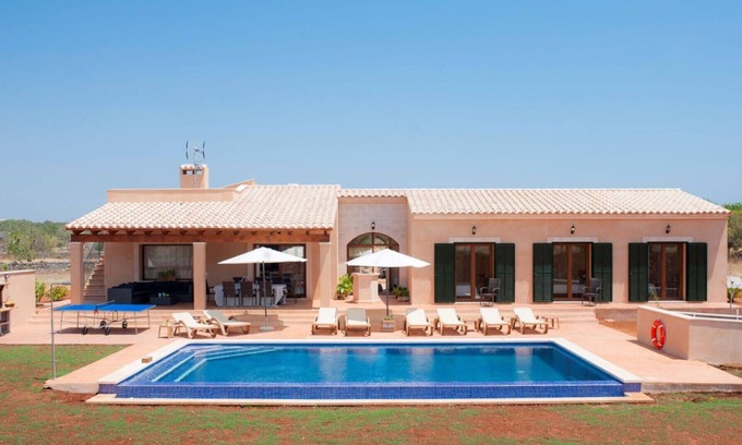 Campos Villa | Xorca Finca for 8 near Es Trenc Beach