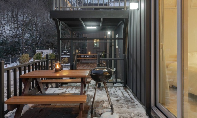 Sokcho House | Yangyang Sunrise and Sunset Private Pens