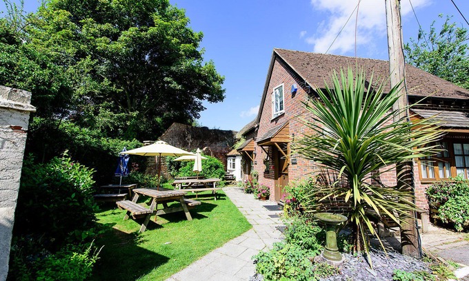Chieveley Hotel | Ye Olde Red Lion