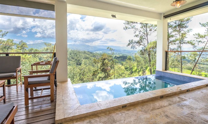 Jarabacoa House | Yellow Door Villa