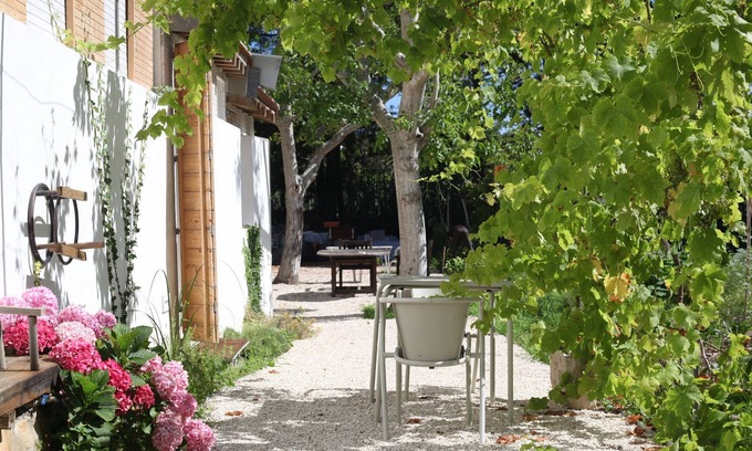 Monserrate Apartment | Yellow sailors creek