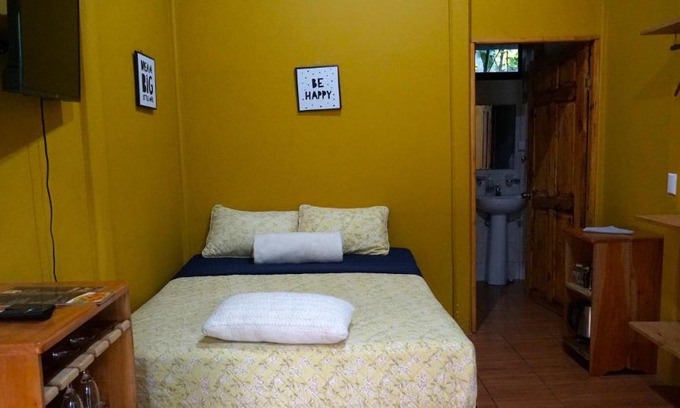 Bijagua Apartment | YELLOW SUNRISE - Rio Celeste Dreams