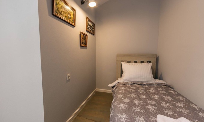 Historic Center Apartment | YellowBoot Aparthotel 8 - Stay abroad, feel at home