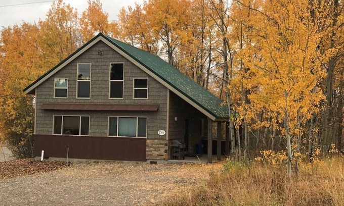 Island Park Cabin | Yellowstone Park Heated Floors Hot Tub New, Grill